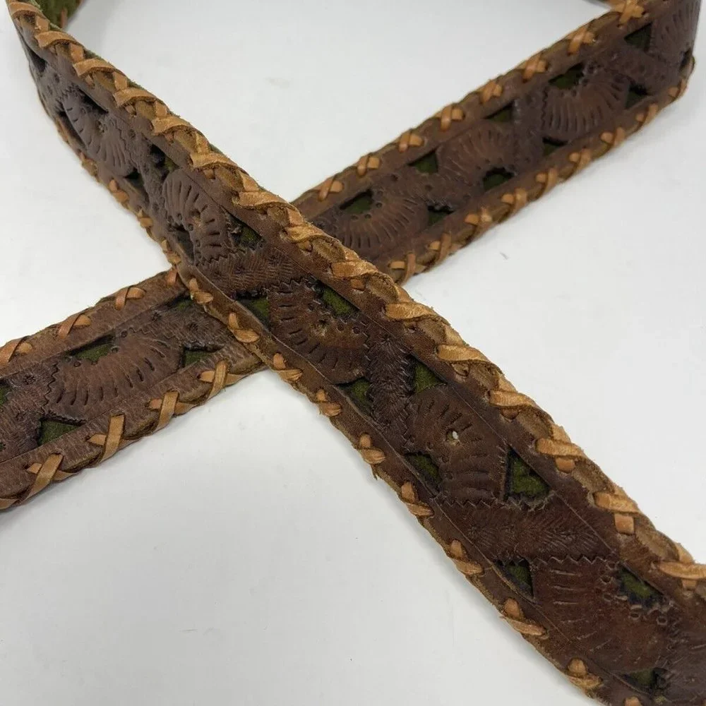Vtg Vaquera Carnaya Brown Hand Tooled Leather Belt